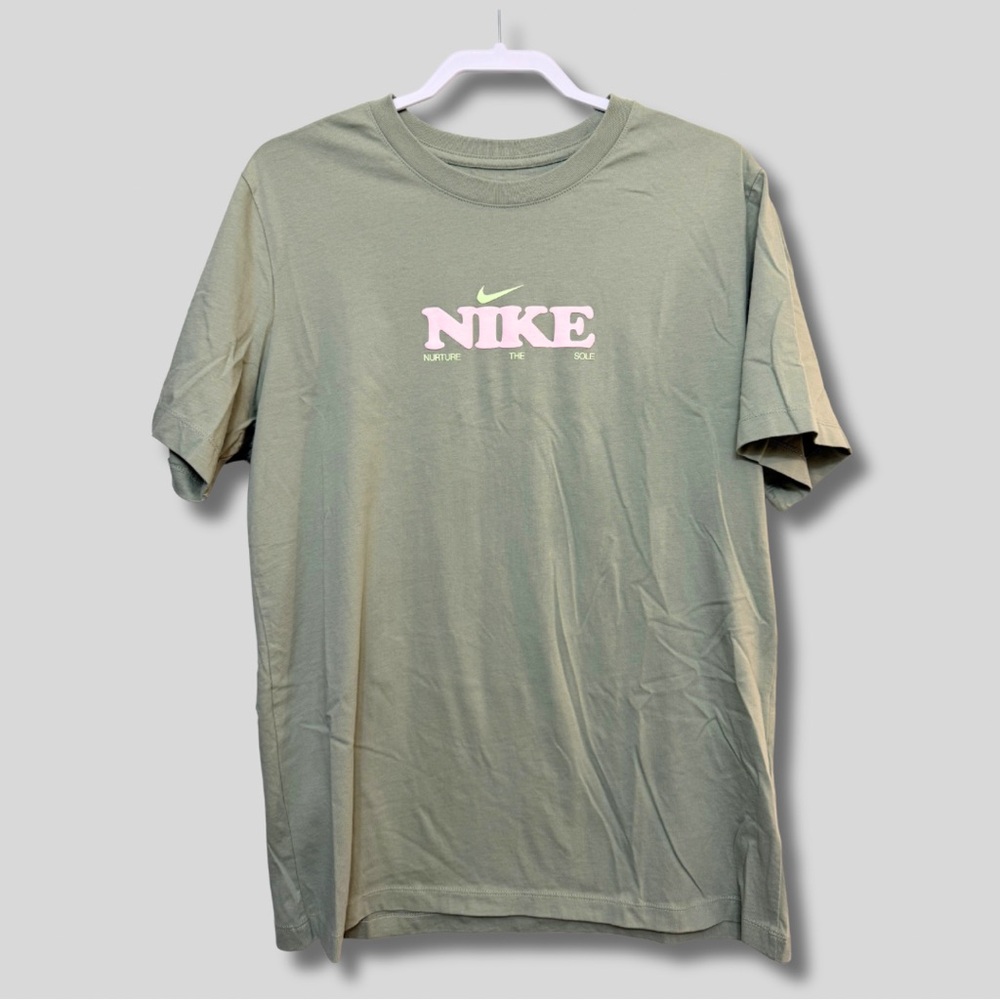 Nike Sportswear Men’s Max90 OC Blooming Logo T-shirt